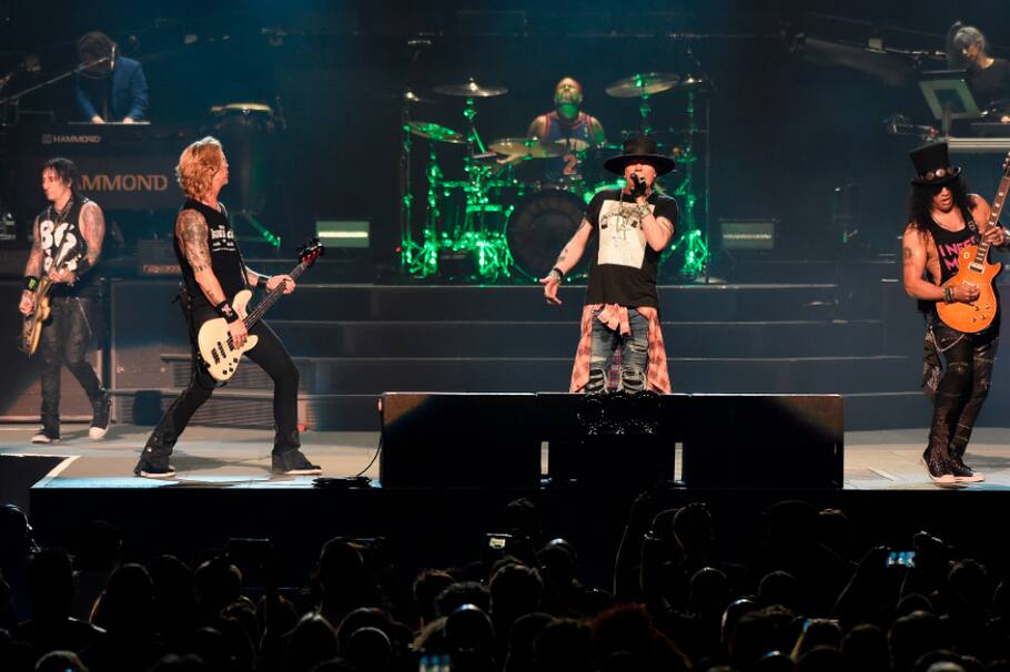 La legendaria banda norteamericana, Guns N' Roses llega al país de nuevo para presentar sus más grandes éxitos en Bogotá.