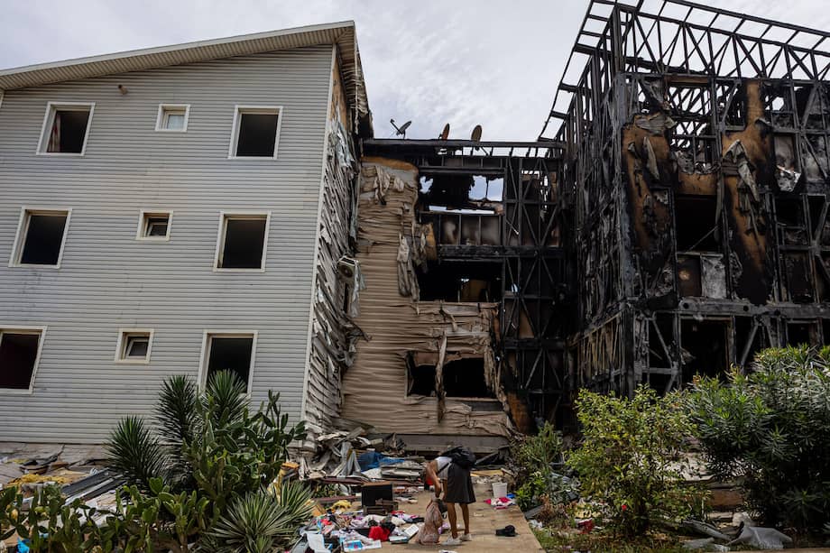 Fotografía que muestra los edificios que hacían parte del programa social Misión Vivienda, del fallecido Hugo Chávez, y que hoy están destruidos tras los terremotos en Venezuela.