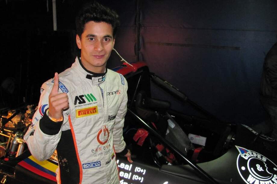 Omar Julián Leal, tras conseguir la Pole en las 6 horas de Bogotá.