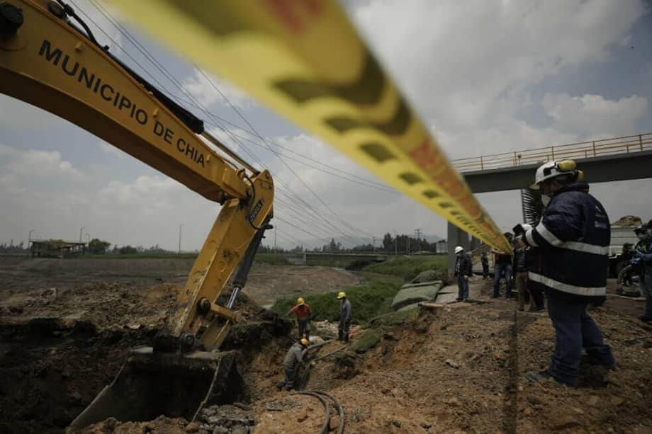 El sismo que ocurrió en la madrugada del sábado causó el rompimiento del tubo madre que proveía agua al municipio ubicado al norte de Bogotá. / Jose Vargas - El Espectador