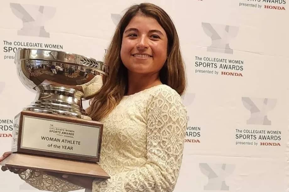 María José Marín, cuando recibió el premio.