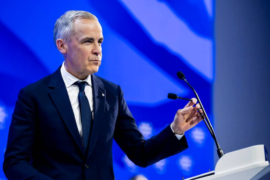 "Esta vez el escenario del foro económico mundial de Davos sirvió para revelar las cartas. Una voz, la de la sensatez, brilló sobre todas las demás. La de la prédica moralmente autorizada de las buenas prácticas en la administración y manejo de los asuntos corporativos, públicos y privados" - Carlos Gustavo Cano