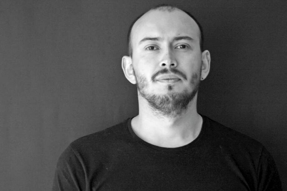 Andrés Báez es director del medio digital Parche X Bogotá, el cual fue fundado por Carlos De Castro. / Choto Suárez