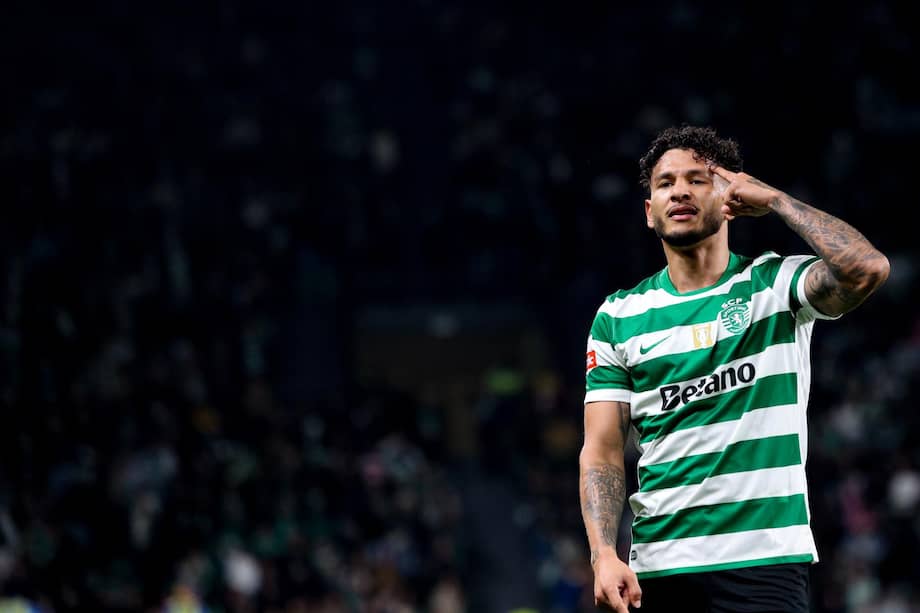 Luis Suárez, con la camiseta de Sporting de Lisboa.