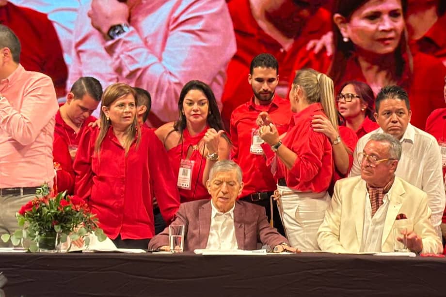 César Gaviria en convención del Partido Liberal en Cartagena.
