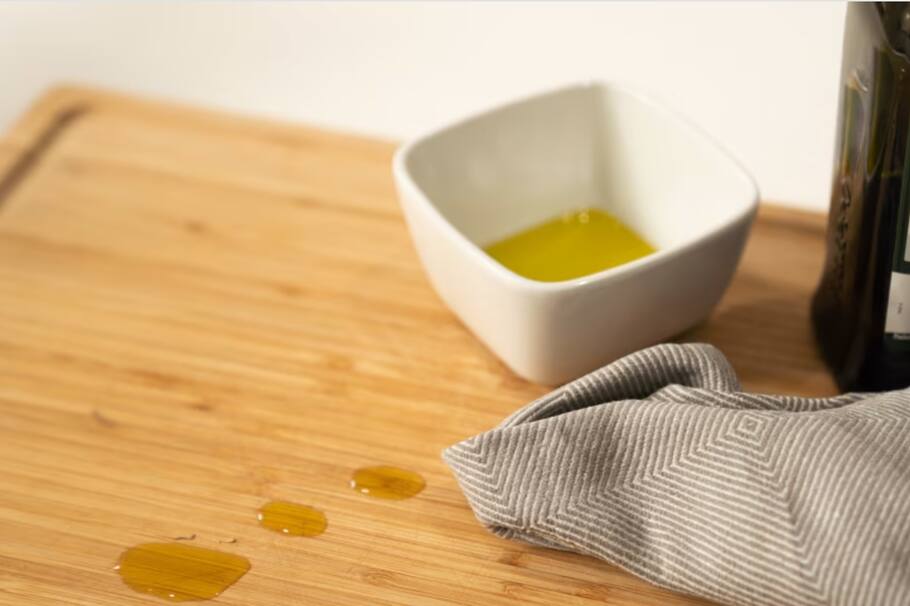 Elimina manchas de aceite en cualquier superficie con este truco casero.