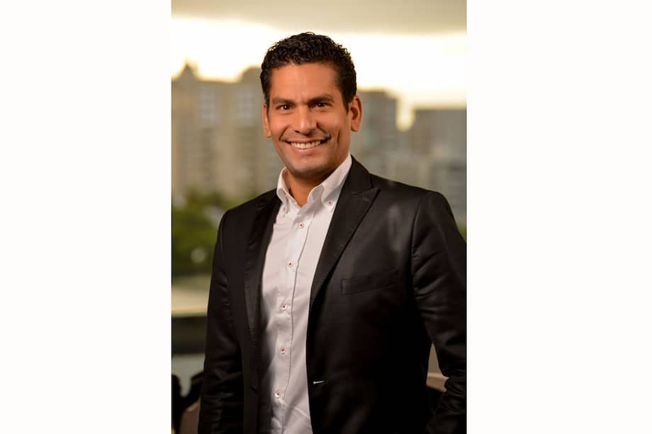 Ismael Cala salió de Cuba buscando fortuna y ahora triunfa en CNN. / Cortesía