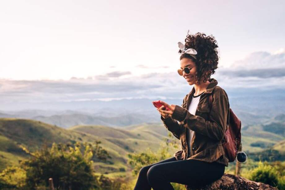 Claro es la empresa líder en cobertura en la tecnología 4G, alcanzando 1.075 de los 1.123 municipios que tiene Colombia.