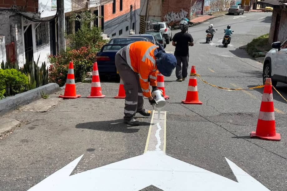 La intervención contempla 19 tramos en un solo sentido y tres nuevas intersecciones semaforizadas en la comuna 9.