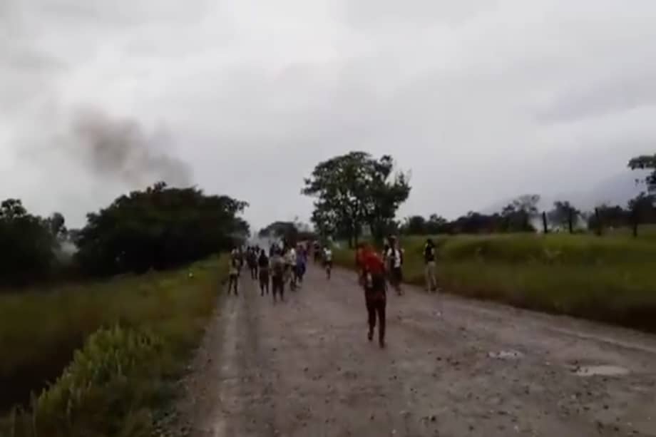 Los enfrentamientos que iniciaron en la mañana del lunes 31 de mayo se han extendido hasta horas de la tarde en el sector conocido como Costayaco.