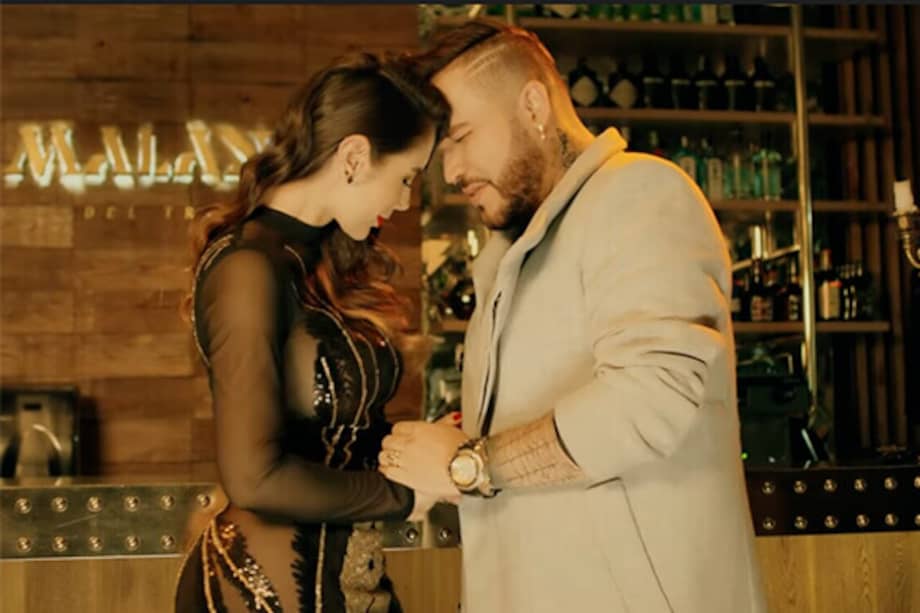 Los músicos Paola Jara y Jessi Uribe.