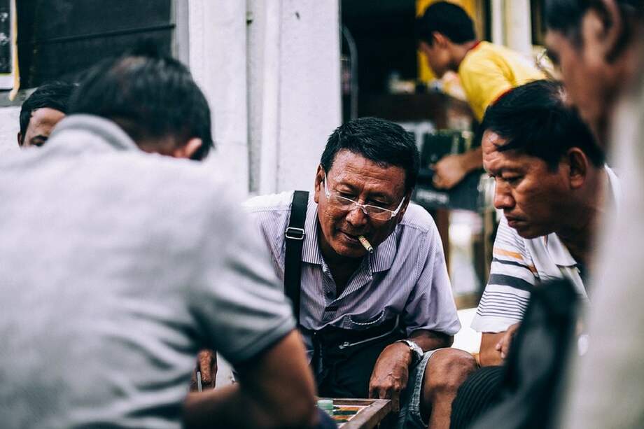 La estrategia de la compañía japonesa Piala Inc. fue aumentar hasta seis días extra de vacaciones a sus empleados no fumadores. / Pixabay.