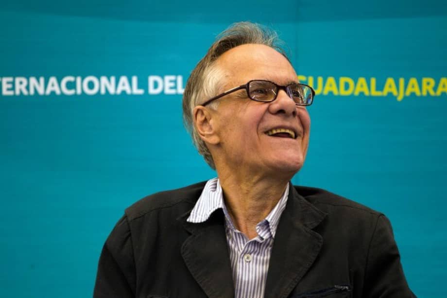 Fernando Vallejo dice que después de 47 años de vivir en México regresó a Colombia "cometiendo el inmenso error de traer la plata honradamente ganada allá". / AFP