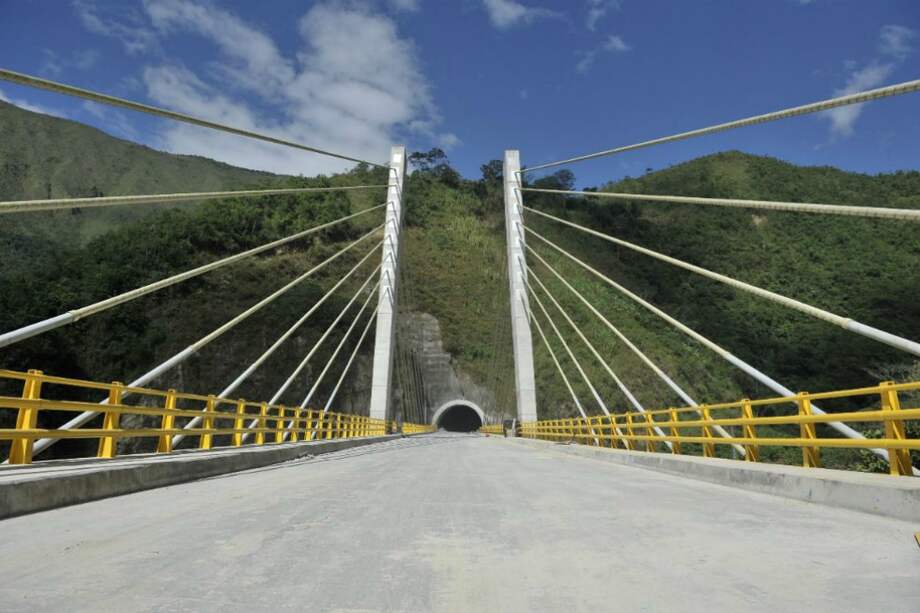 Algunos proyectos del Programa 4G han pedido más recursos y más tiempo para su ejecución. / Gustavo Torrijos - El Espectador