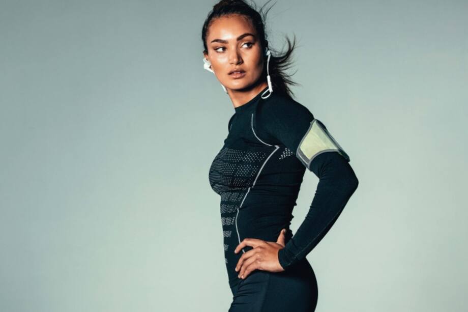 mujer con ganas de hacer ejercicio / Foto: iStock.