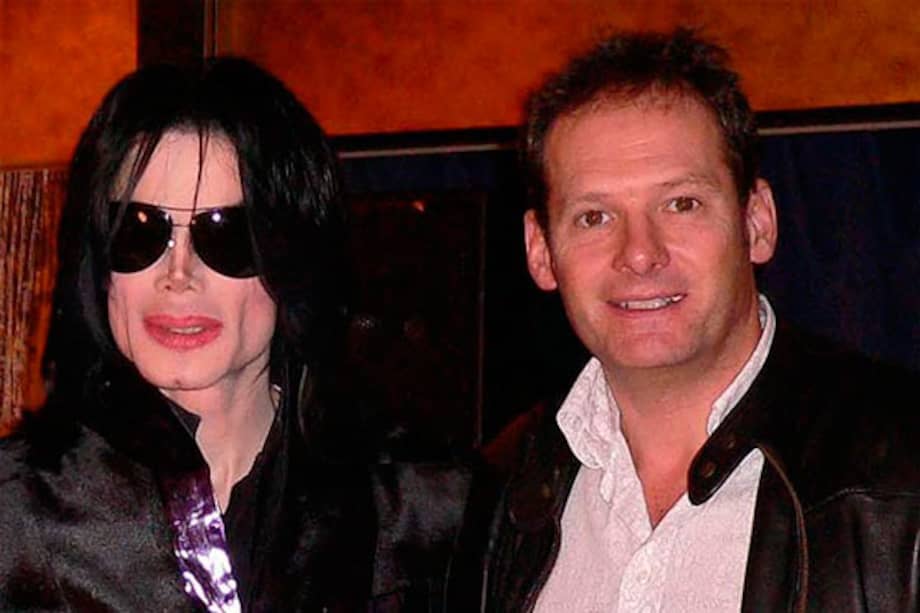 Michael Jackson junto a su amigo el actor Mark Lester.