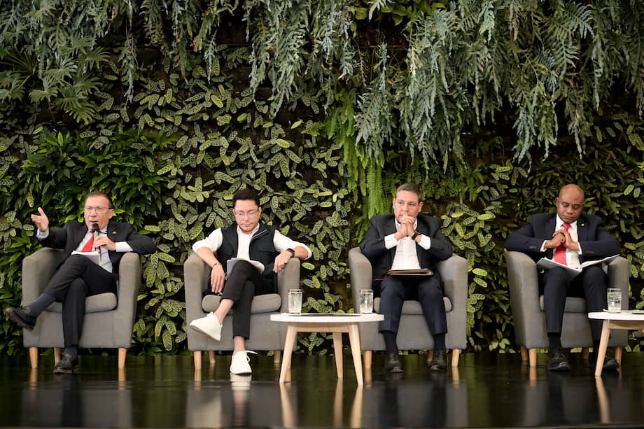 Candidatos Roy Barreras, Carlos Caicedo, Mauricio Lizcano y Luis Gilberto Murillo.