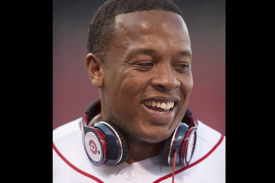 Dr. Dre quiere celebrar la casi segura venta de Beats con una nueva mansión