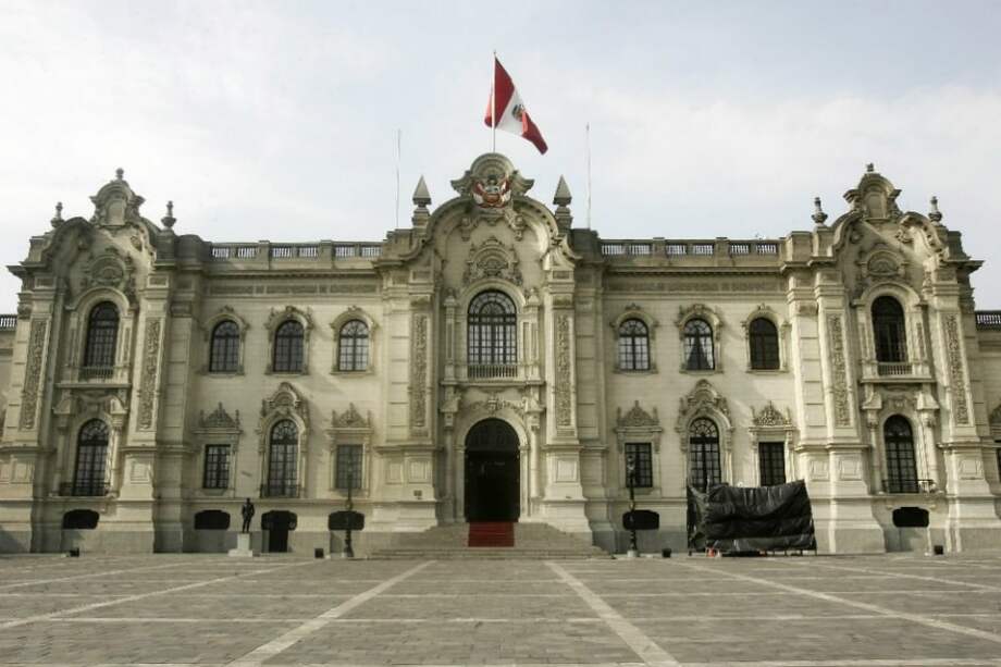 El sol es la única moneda latinoamericana que se pronostica seguirá cayendo para fin de año.