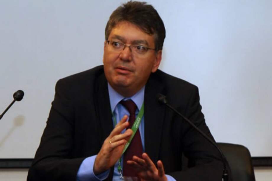 Colombia tiene petróleo para ocho años y atentados dejan pérdidas en el sector