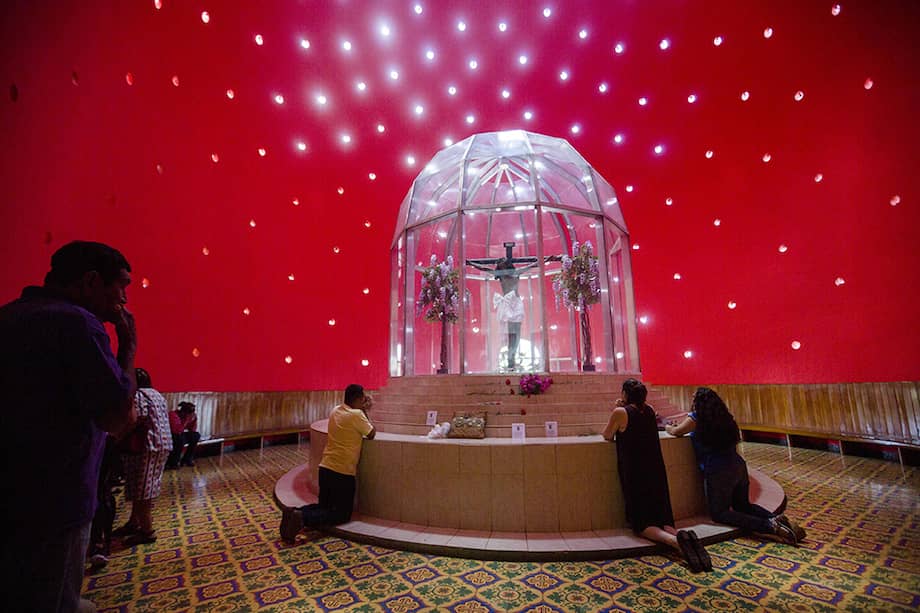 Descubra el significado de estas dos importantes conmemoraciones religiosas y lo que traen con ellas.