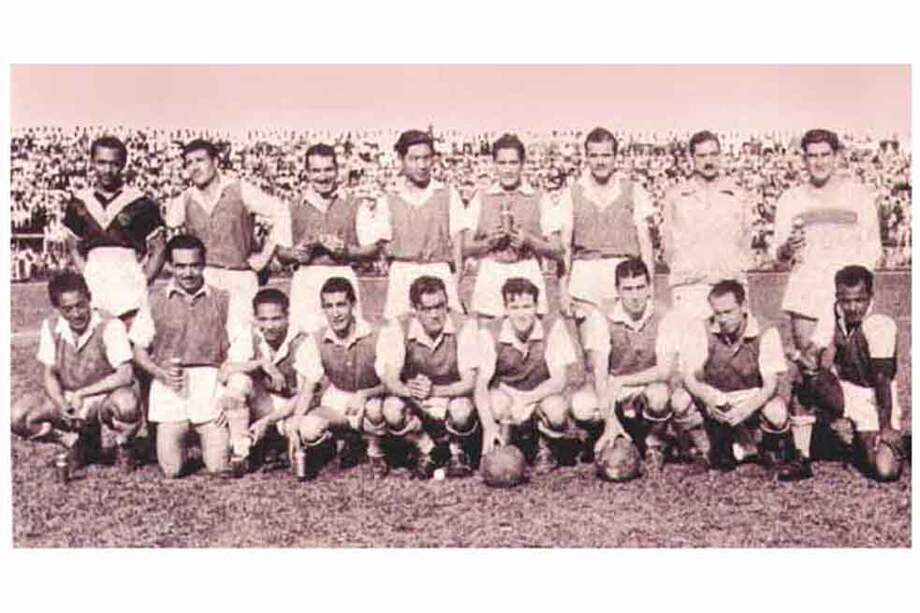 Independiente Santa Fe, primer campeón del fútbol profesional colombiano en 1948. / El Espectador
