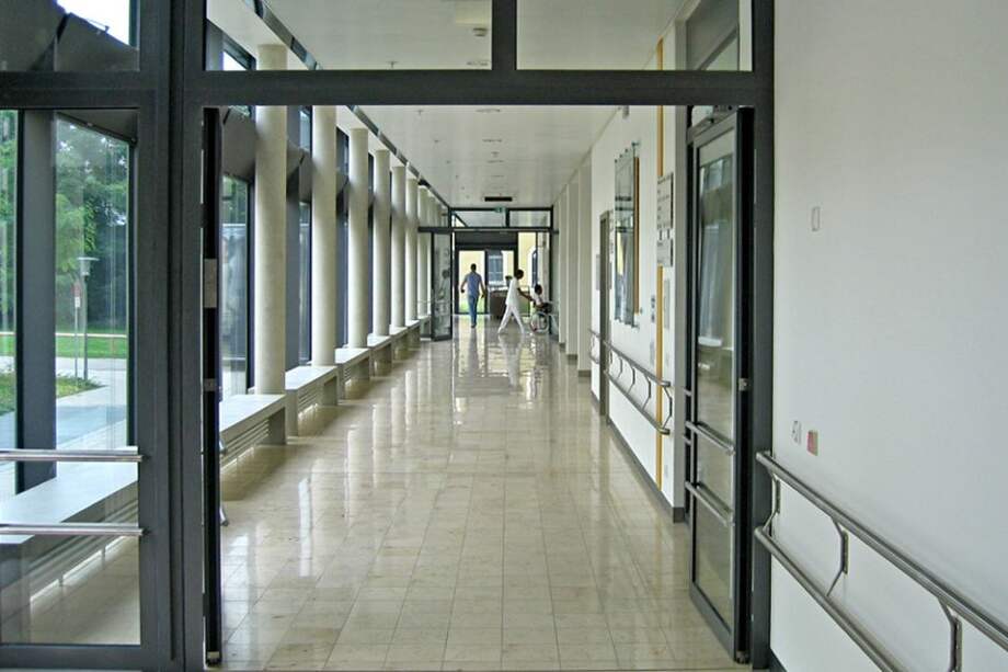 Compra de cartera del Gobierno salda deudas de 300 hospitales del país