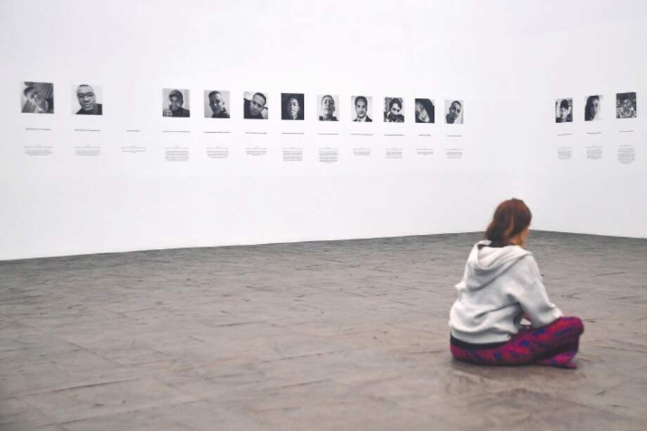 En los muros de Fragmentos, Espacio de Arte y Memoria están, bajo el nombre de "Vidas robadas", los rostros y nombres de víctimas del paro nacional, como el estudiante Lucas Villa, asesinado en Pereira, y Jesús Alberto Solano, capitán de la Policía muerto en Soacha. Un memorial para reflexionar sobre el valor de la vida.