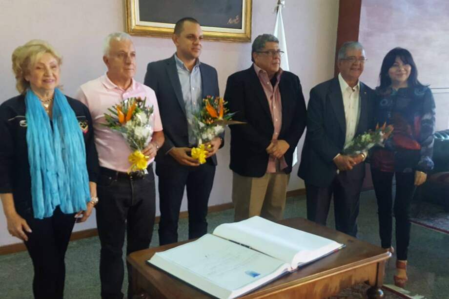 Con Medina también viajaron Luis Guillermo Rubio, director de los Juegos, y Alberto Ferrer Vargas, miembro de la Odebo, / Comité Olímpico Colombiano