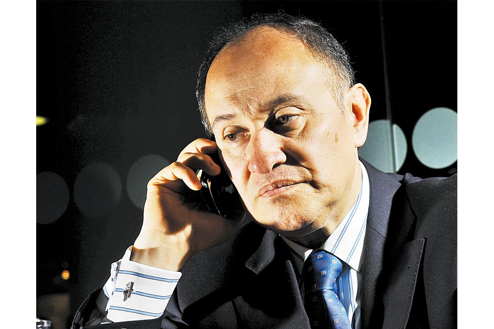 Los mensajes al asesor de Alberto Rojas | EL ESPECTADOR