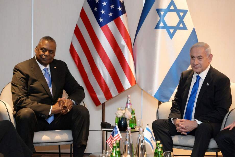 El secretario de Defensa de Estados Unidos, Lloyd Austin, y el primer ministro de Israel, Benjamin Netanyahu.