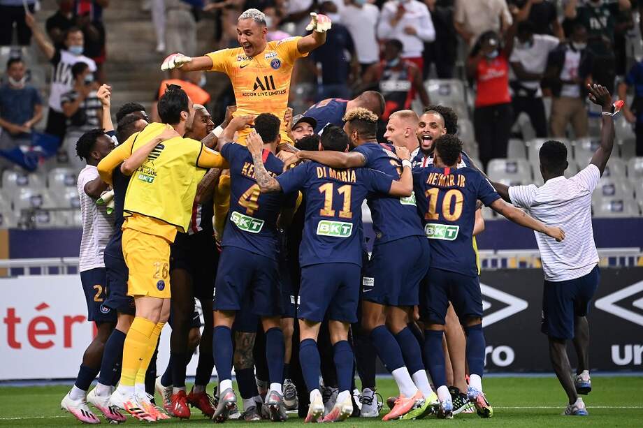 El portero costarricense Keylor Navas atajó el penal de la victoria para el cuadro parisino.