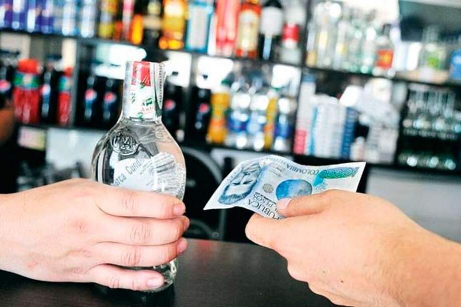 Ventas de licor y proliferación de juegos de azar rondan colegios en Bogotá