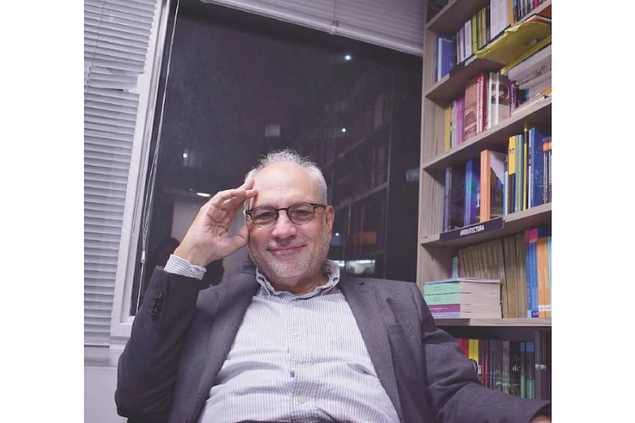 Charles Bernstein es uno de los símbolos de la “Poesía del lenguaje”. / Crédito: Juan Felipe Vásquez