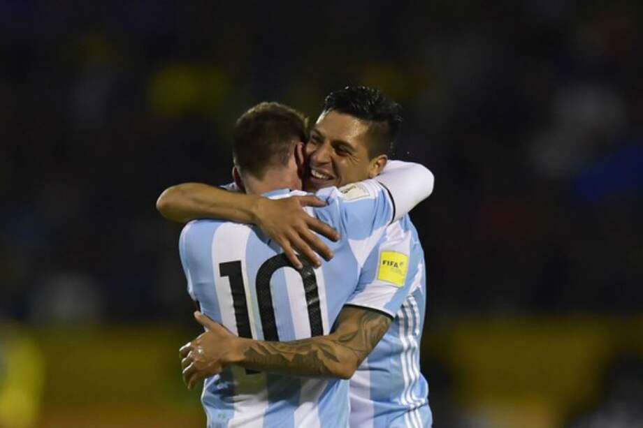 Enzo Pérez será el sustituto de Lanzini en Argentina. / AFP