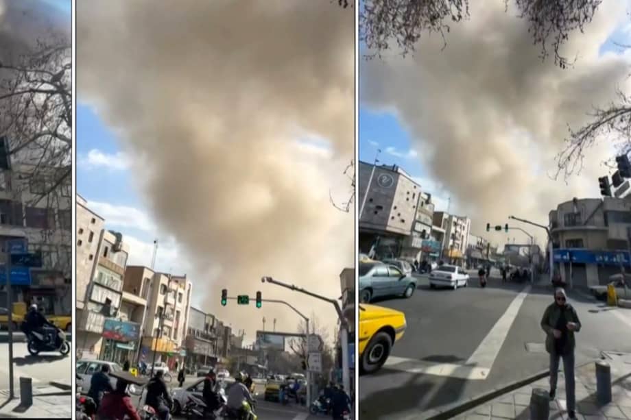 Esta combinación de capturas de video tomadas de imágenes UGC publicadas en las redes sociales el 28 de febrero de 2026 y verificadas por los equipos de AFPTV en París, muestra una supuesta explosión en Teherán.
