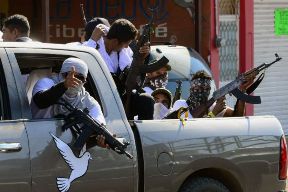 Líder de las autodefensas en México es detenido junto a 82 civiles armados