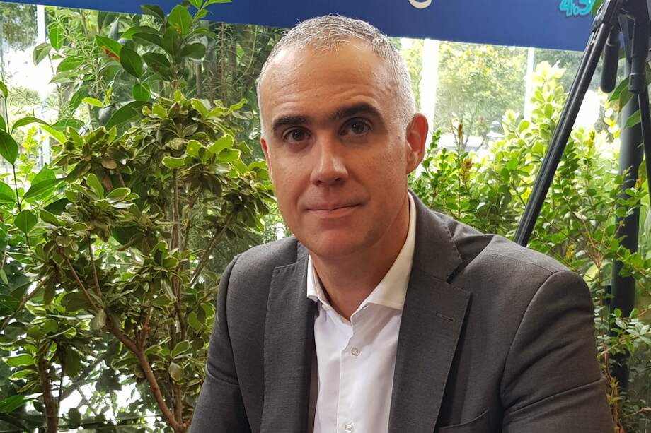 Marcelo Cataldo, presidente de Tigo Une, presenta 4.5G. / Edwin Bohórquez.