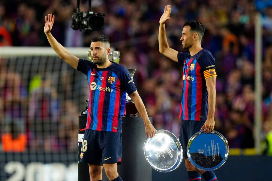 Jordi Alba y Sergio Busquets, los dos últimos capitanes de Barcelona.
