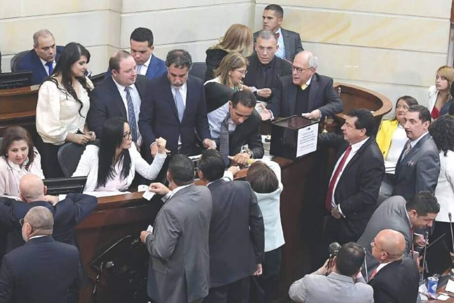 Una vez reanude sesiones, el Congreso deberá abordar los temas de la crisis por el coronavirus. / Archivo El Espectador