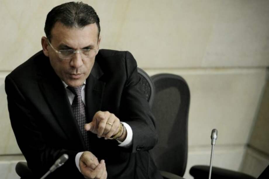 Roy Barreras habla de la "incapacidad" del Minsalud para solucionar crisis de la salud