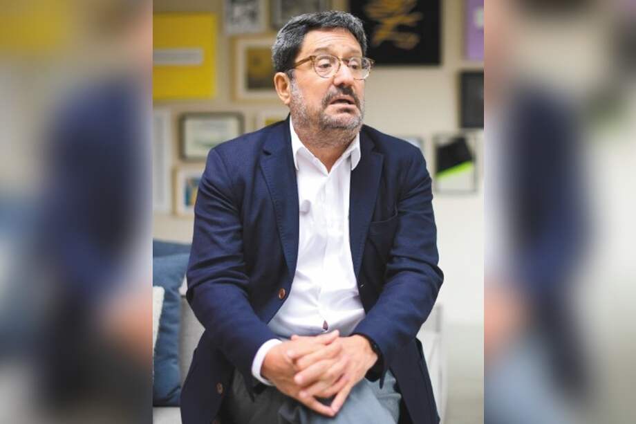 Al hablar de alianzas, “Pacho” asegura que, con tal de atajar a Petro, se va “con el que sea”.