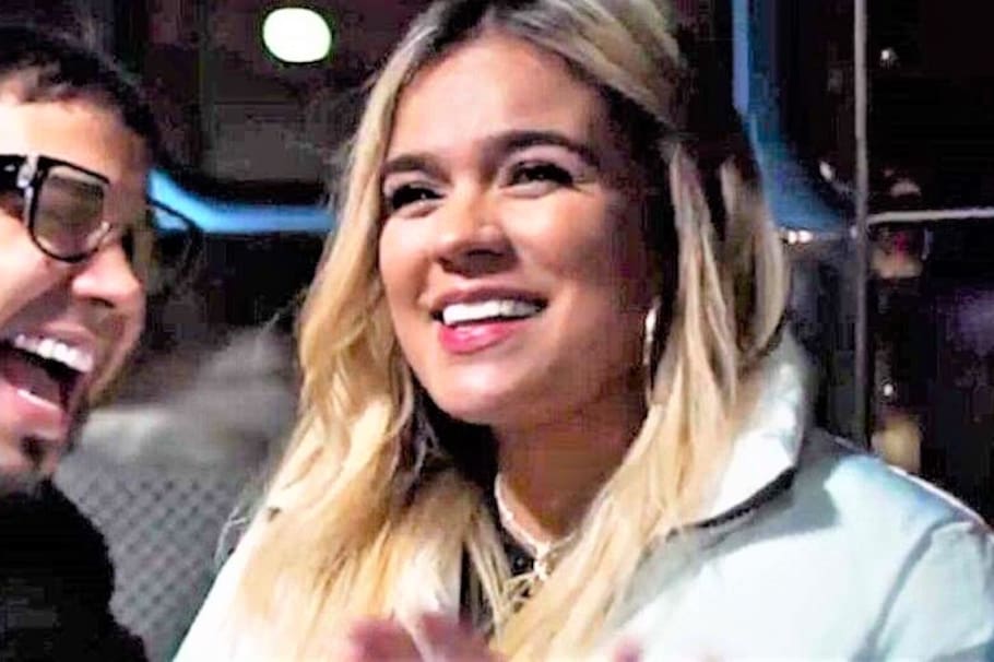 Anuel AA sigue lanzándole indirectas a Karol G durante sus presentaciones. Esta vez no desaprovechó la oportunidad para enviarle un contundente mensaje.