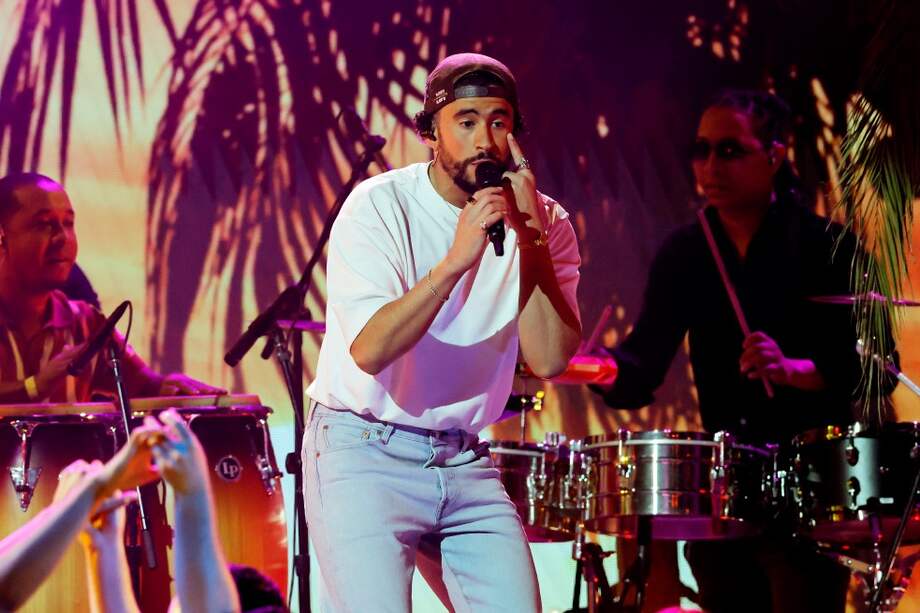 Bad Bunny está nominado en categorías como Artista del año, Canción del año y Álbum del año.