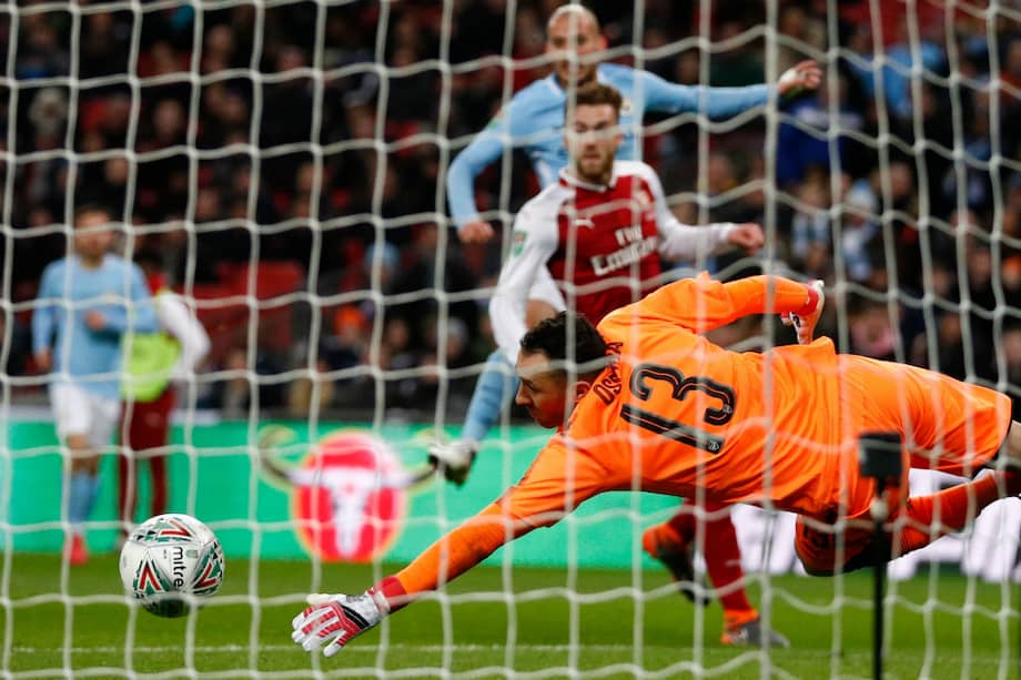 David Ospina no tuvo responsabilidad en los goles del City. / AFP