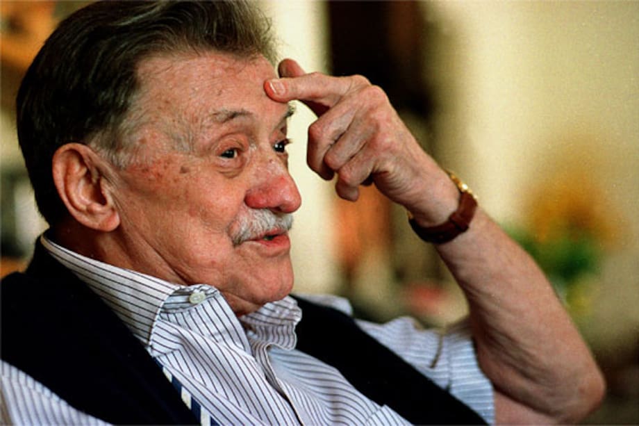 Mario Benedetti enfrenta una grave enfermedad