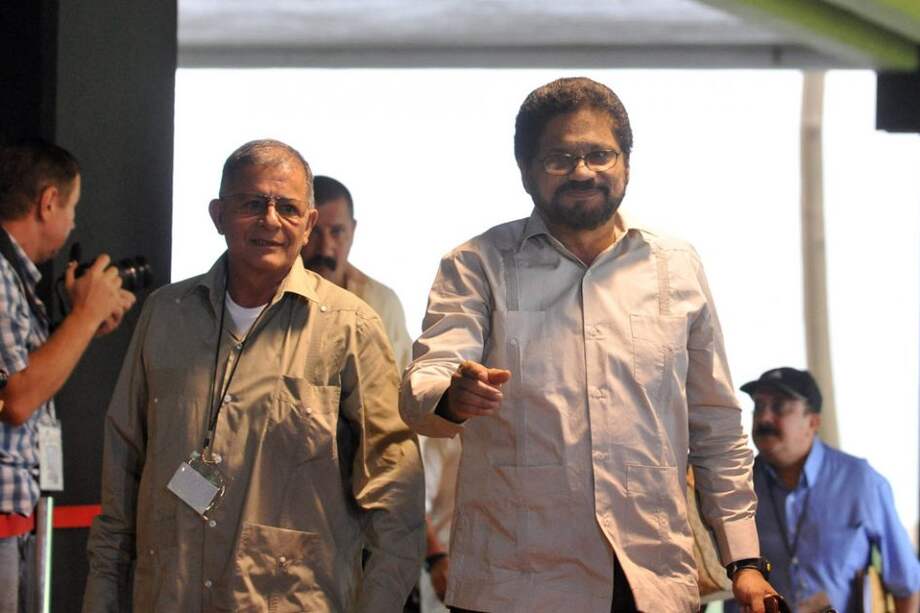 Farc piden al Gobierno no 'patear' la mesa de diálogos