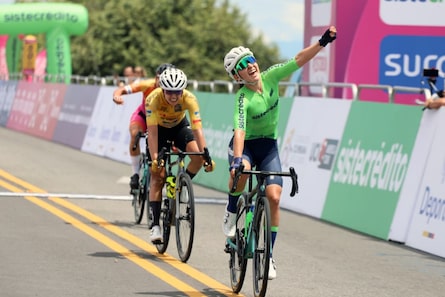 Stefanía Sánchez sorprendió y se llevó la etapa tres de la Vuelta a Colombia Femenina 2026