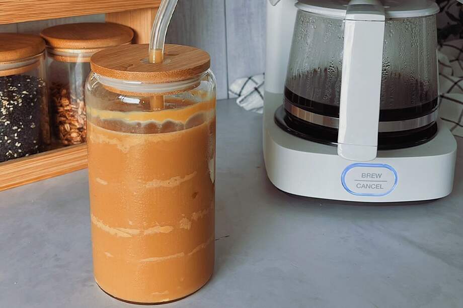 Este café español puedes acompañarlo con galletas de mantequilla.