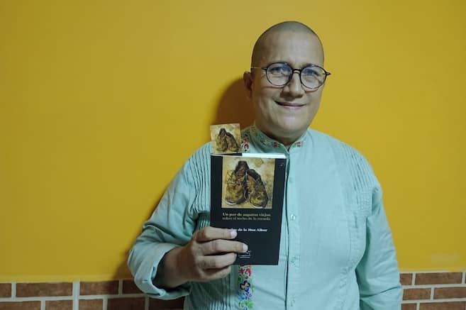 “Un maestro es quien ayuda a descorrer ese gran velo que es la ...